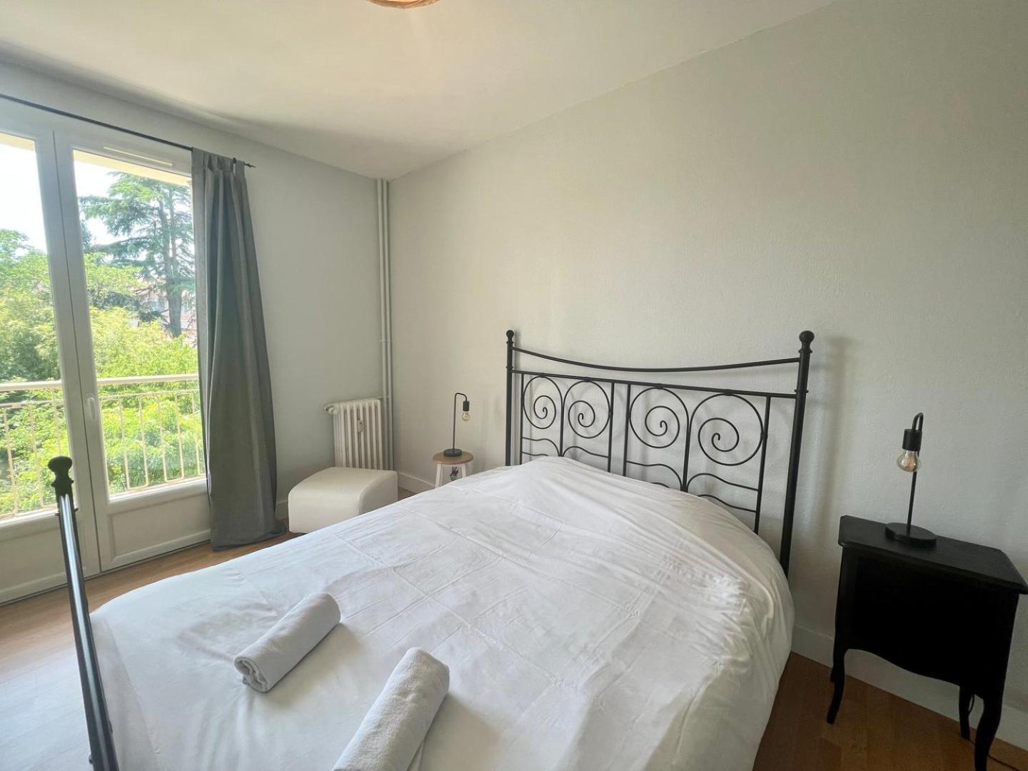 Le Soleil Levant - Beau T3 Moderne Et Lumineux Poitiers Ngoại thất bức ảnh